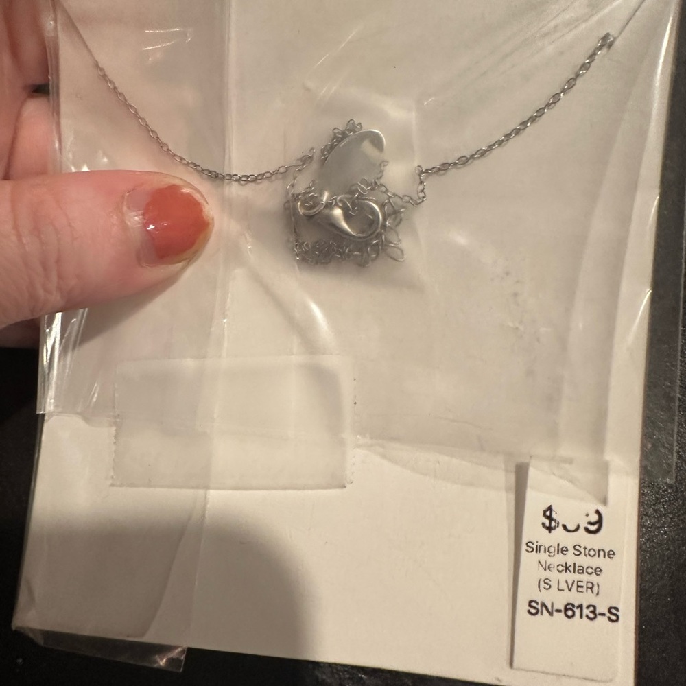 NWT Silver Starburst Pendant Necklace - Picture 5 of 5